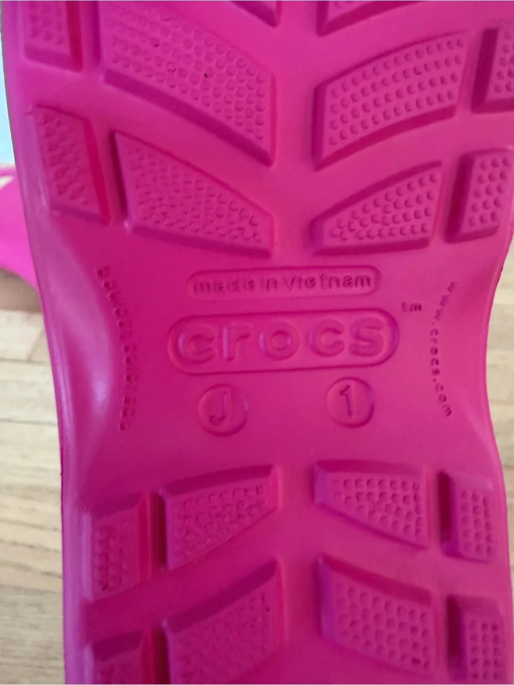 NEW Crocs Handle It Rain Boots Kids J1 Bright Pink Waterproof NWOT